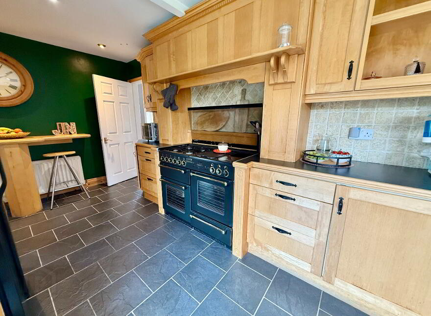 5 Ashley Heights, Armagh, BT60 1HG