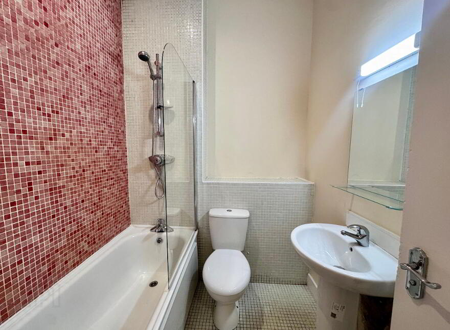 Apt 1, 8 Willowbank Gardens, Belfast, BT15 5AH