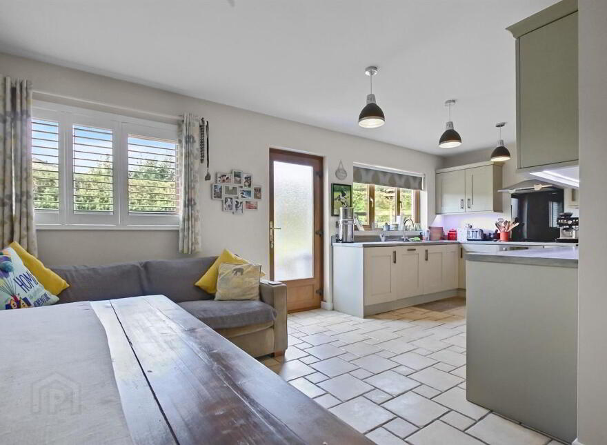 15 Braepark Road, Ballyclare, BT39 9UW