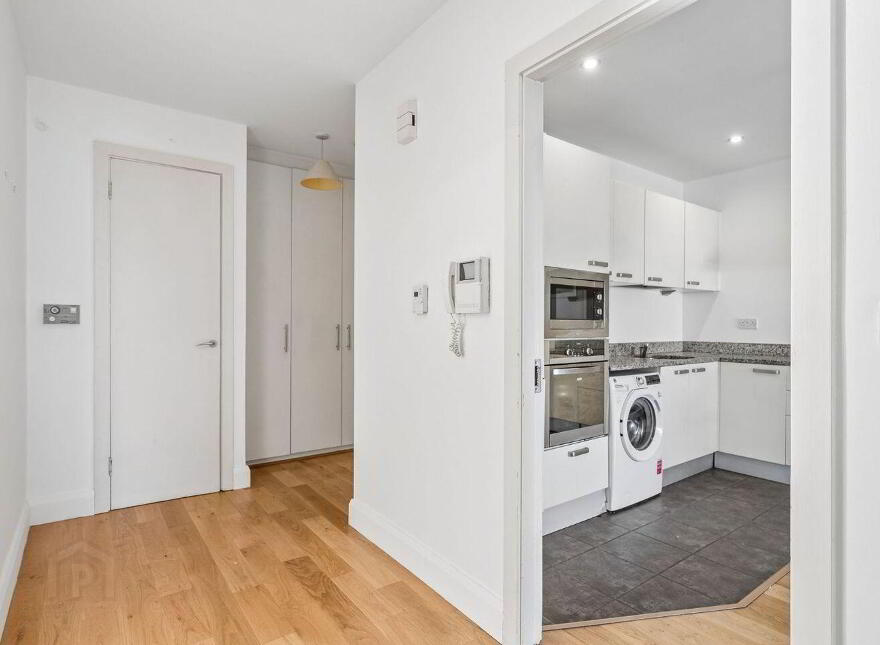 Apartment 4 Saint Catherine's Court, Dublin 8, D08P291