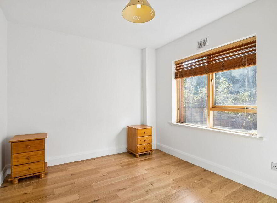Apartment 4 Saint Catherine's Court, Dublin 8, D08P291