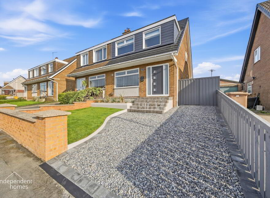 25 Argyll View, Larne, BT40 2JR