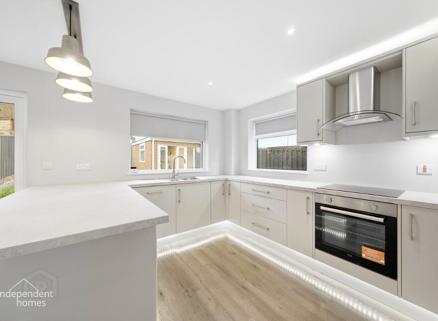 25 Argyll View, Larne, BT40 2JR
