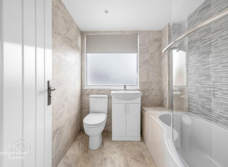 25 Argyll View, Larne, BT40 2JR
