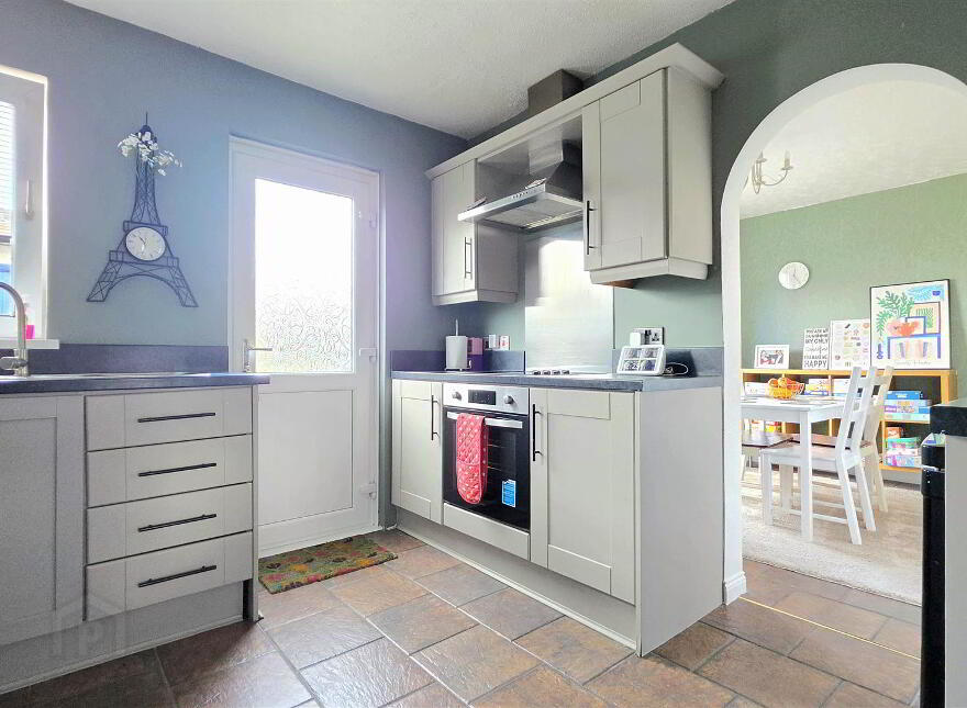 9 Shaftesbury Place, Carrickfergus, BT38 8JR