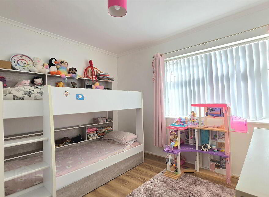 9 Shaftesbury Place, Carrickfergus, BT38 8JR