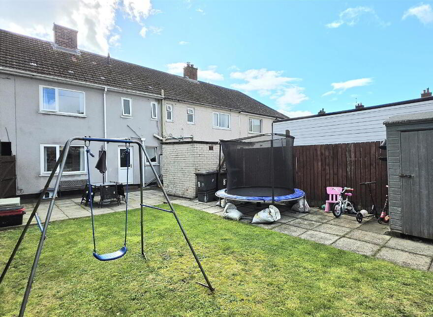 9 Shaftesbury Place, Carrickfergus, BT38 8JR