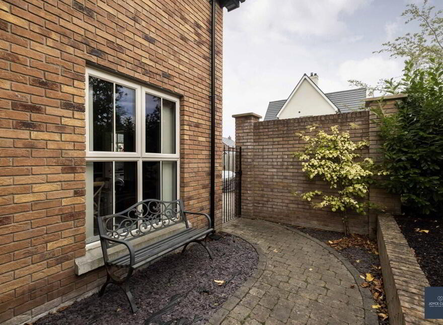2 Bracken Hall, Portadown, BT63 5XG