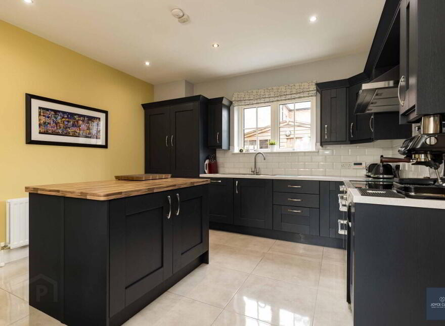 2 Bracken Hall, Portadown, BT63 5XG