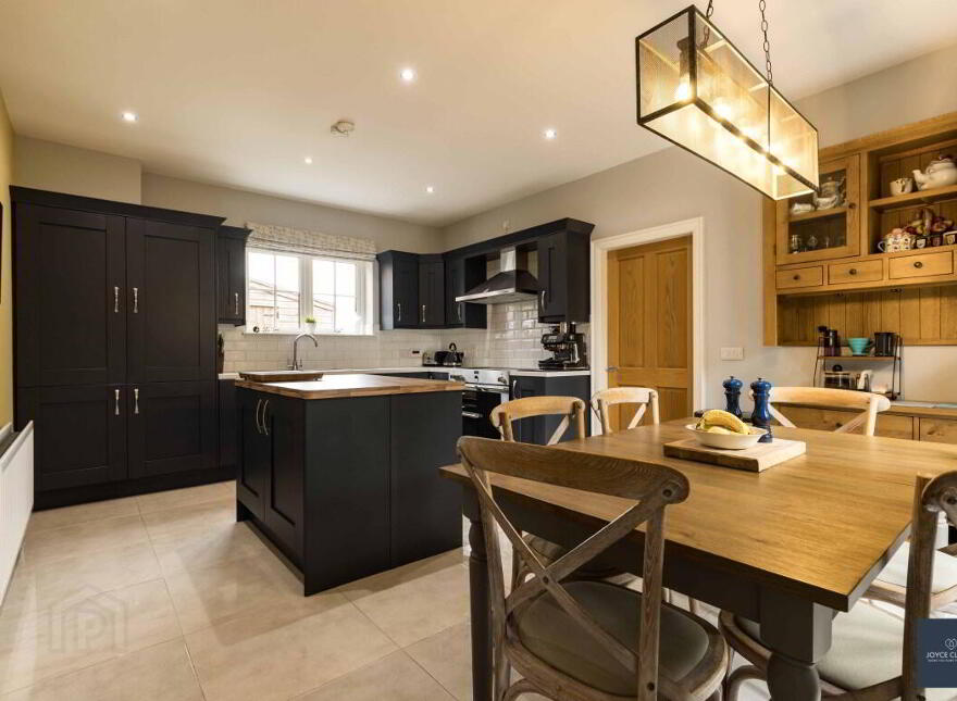 2 Bracken Hall, Portadown, BT63 5XG