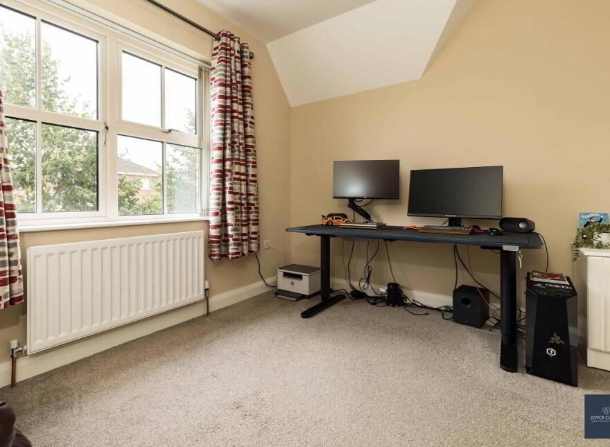 2 Bracken Hall, Portadown, BT63 5XG