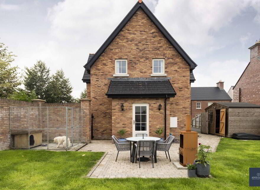 2 Bracken Hall, Portadown, BT63 5XG