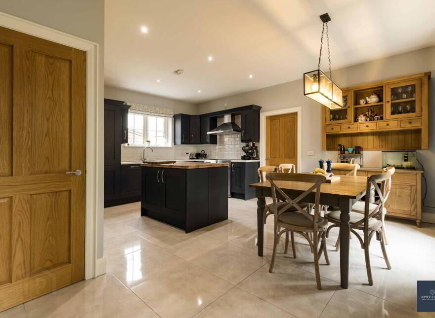2 Bracken Hall, Portadown, BT63 5XG