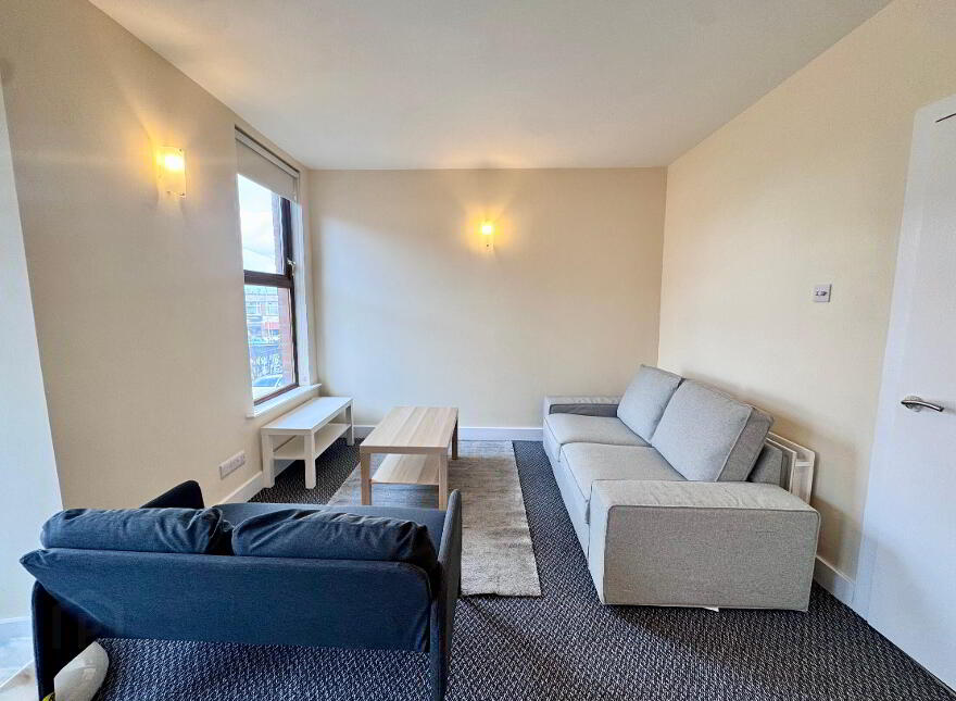 Apt 2, 8 Willowbank Gardens, Belfast, BT15 5AH