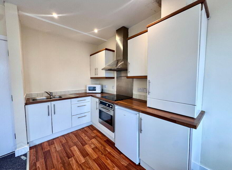 Apt 2, 8 Willowbank Gardens, Belfast, BT15 5AH