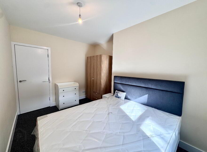 Apt 2, 8 Willowbank Gardens, Belfast, BT15 5AH