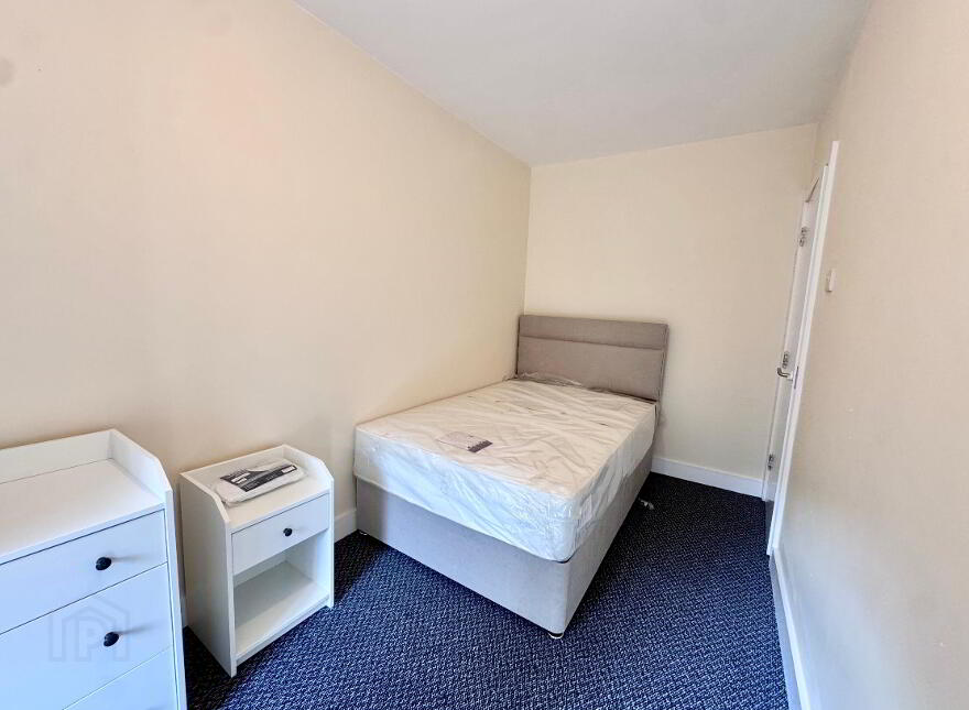 Apt 2, 8 Willowbank Gardens, Belfast, BT15 5AH