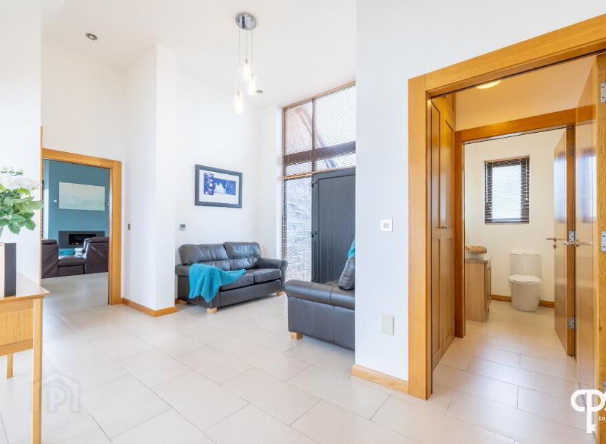 137 Ballyhanedin Road, Claudy, BT47 4EW