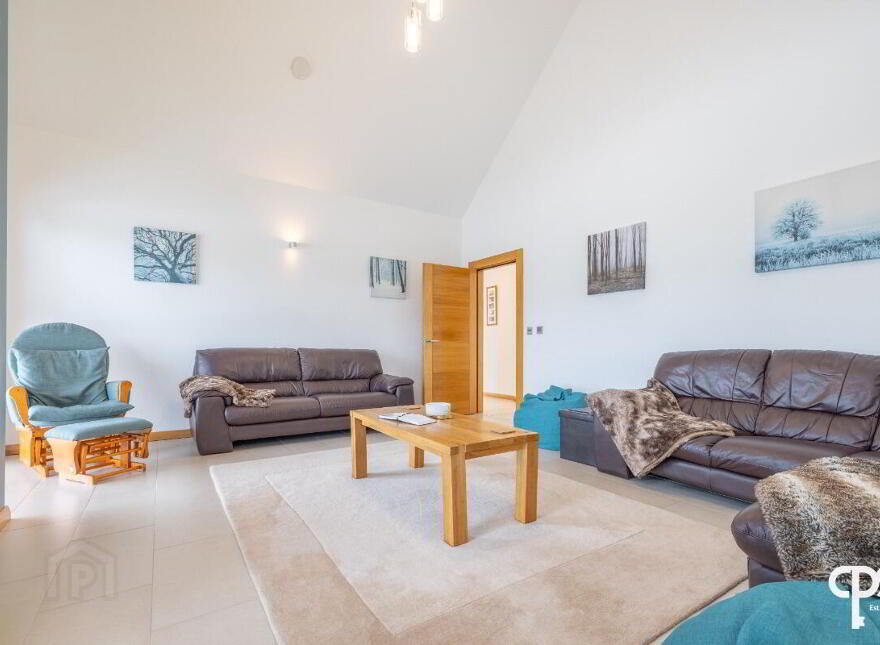 137 Ballyhanedin Road, Claudy, BT47 4EW