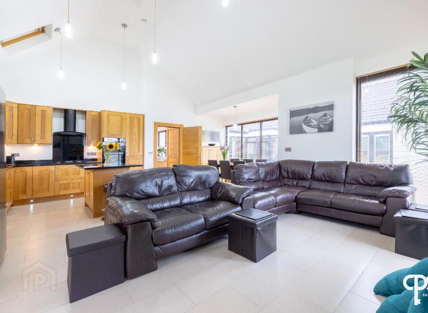 137 Ballyhanedin Road, Claudy, BT47 4EW