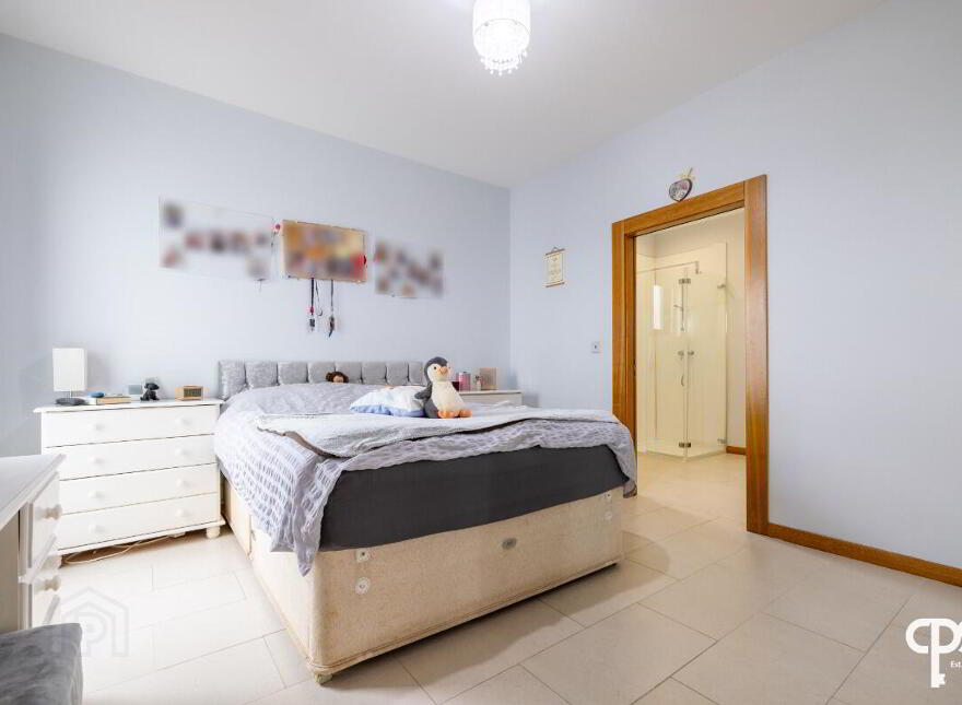 137 Ballyhanedin Road, Claudy, BT47 4EW
