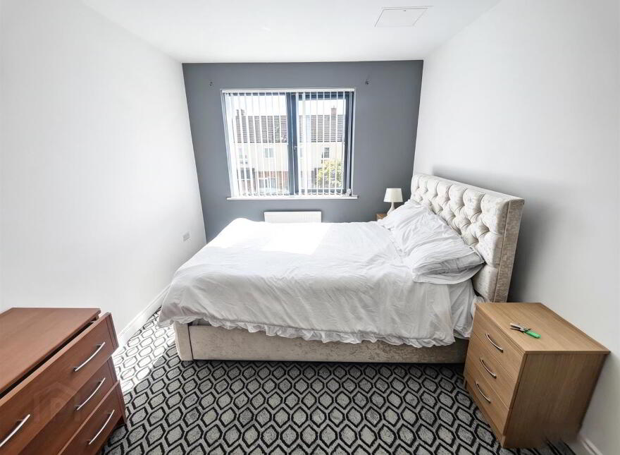 Apt, 8, 9 Brown Square, Belfast, BT13 2BW