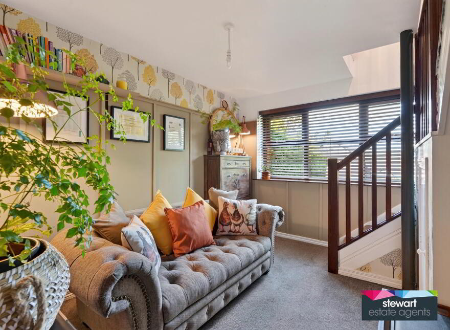 6 Fortfield, Dromore, BT25 1DD