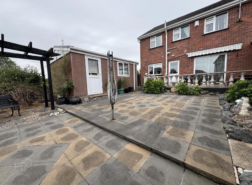 1 Meadow Drive, Antrim, BT41 2AJ