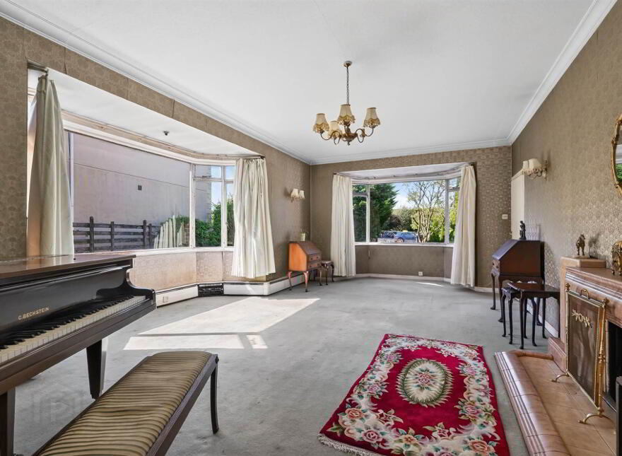 Monte Bre, 136 Upper Malone Road, Belfast, BT9 5PE