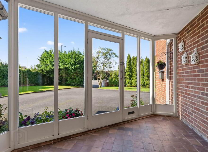 Monte Bre, 136 Upper Malone Road, Belfast, BT9 5PE