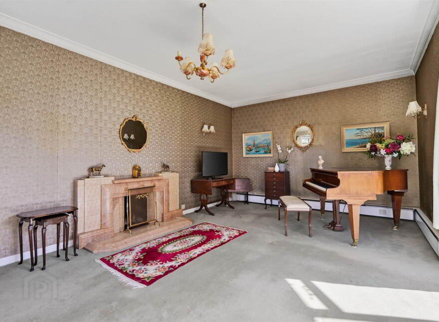 Monte Bre, 136 Upper Malone Road, Belfast, BT9 5PE