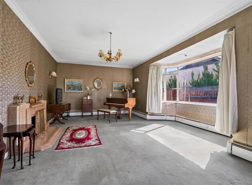 Monte Bre, 136 Upper Malone Road, Belfast, BT9 5PE