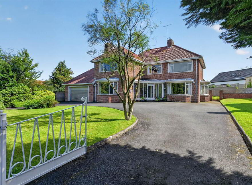 Monte Bre, 136 Upper Malone Road, Belfast, BT9 5PE