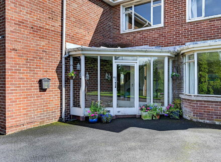 Monte Bre, 136 Upper Malone Road, Belfast, BT9 5PE
