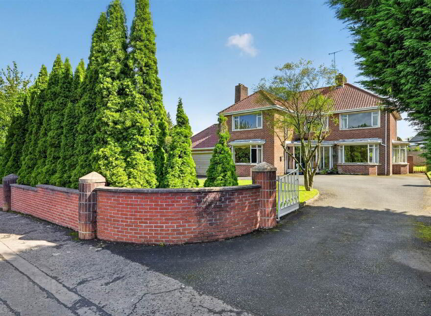 Monte Bre, 136 Upper Malone Road, Belfast, BT9 5PE