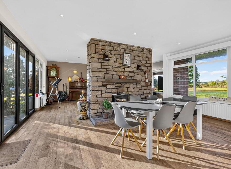 Seamourne, 268 Ballygowan Road, Crossnacreevy, Belfast, BT5 7UD