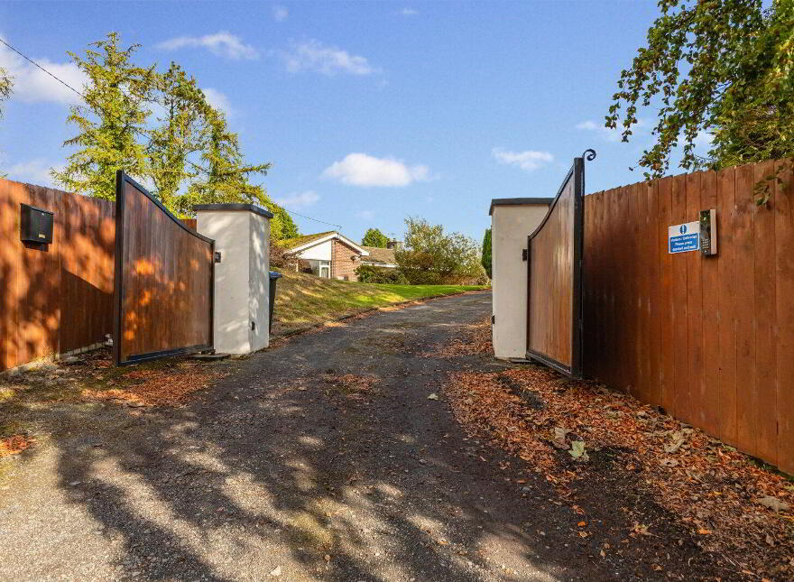 Seamourne, 268 Ballygowan Road, Crossnacreevy, Belfast, BT5 7UD
