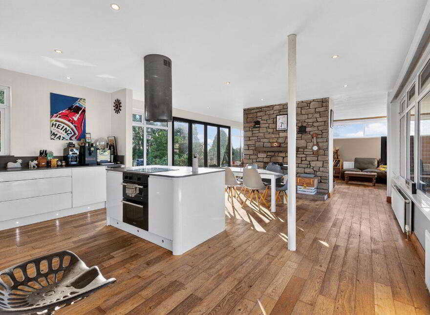 Seamourne, 268 Ballygowan Road, Crossnacreevy, Belfast, BT5 7UD