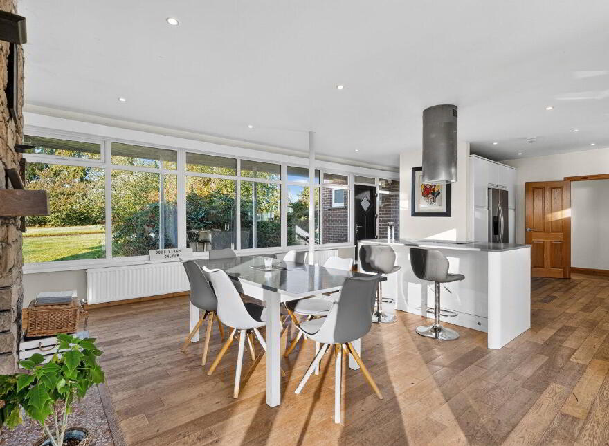 Seamourne, 268 Ballygowan Road, Crossnacreevy, Belfast, BT5 7UD