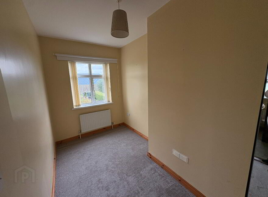 33 Annaghbane Road, Newry, BT34 1RZ