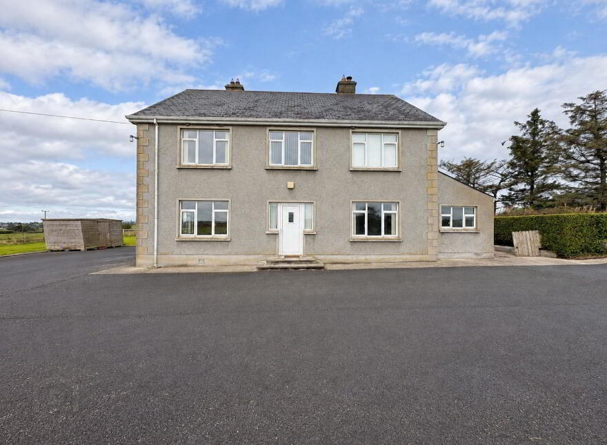 33 Annaghbane Road, Newry, BT34 1RZ