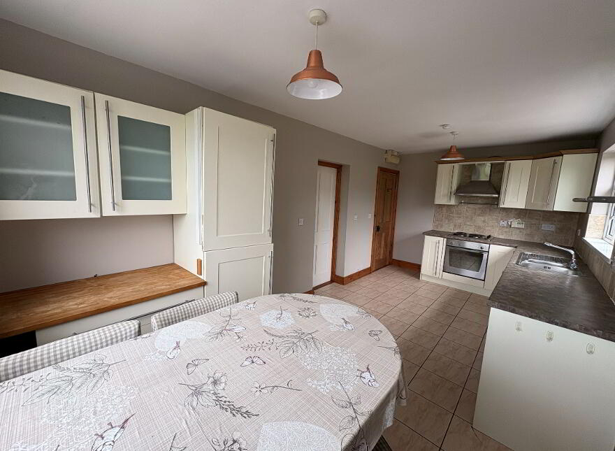 33 Annaghbane Road, Newry, BT34 1RZ