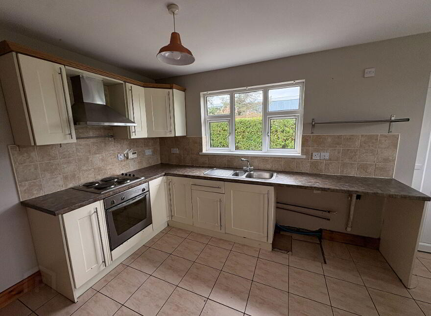 33 Annaghbane Road, Newry, BT34 1RZ