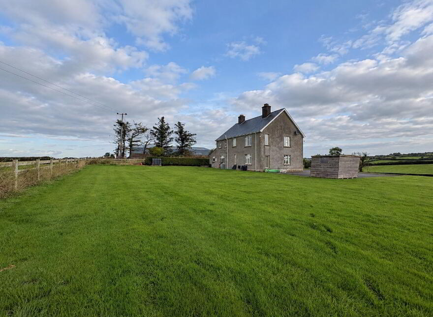 33 Annaghbane Road, Newry, BT34 1RZ