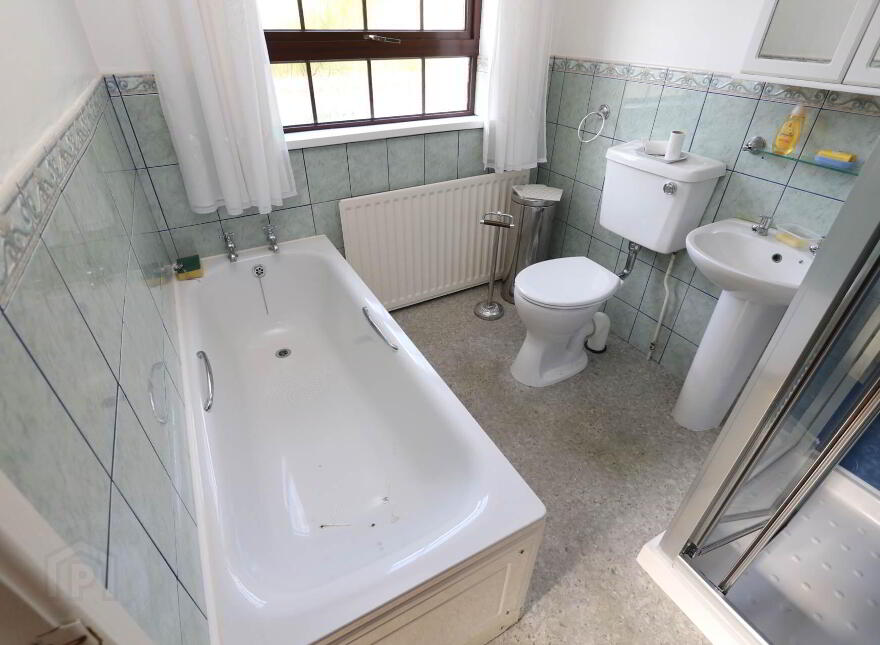 46 Kilronan Road, Lisnaskea, BT92 5EL