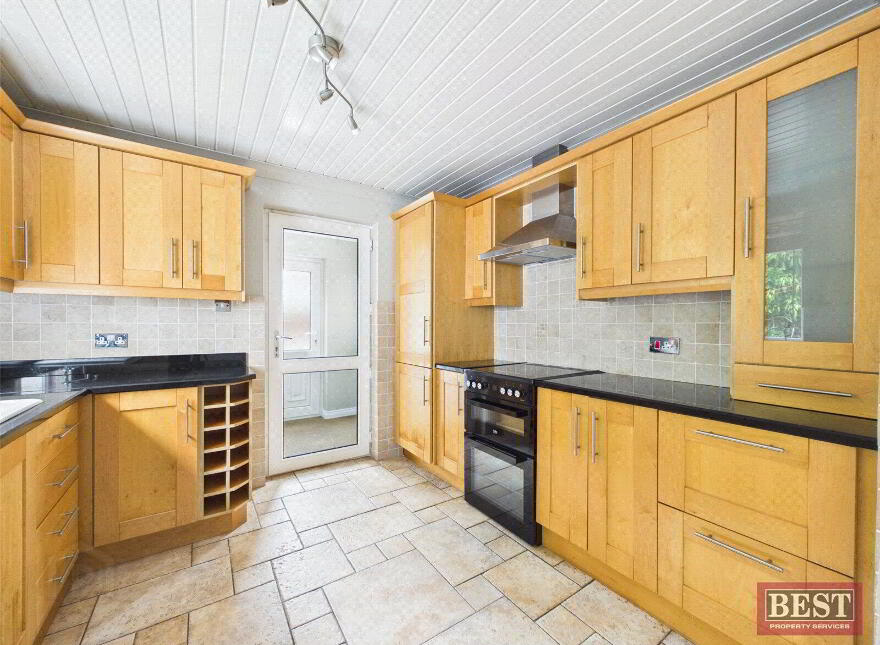 32 Oaklands, Newry, BT34 2SS