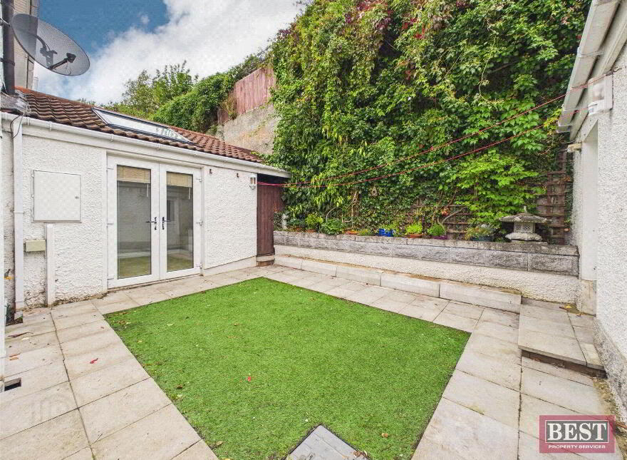 32 Oaklands, Newry, BT34 2SS