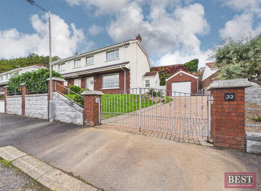 32 Oaklands, Newry, BT34 2SS
