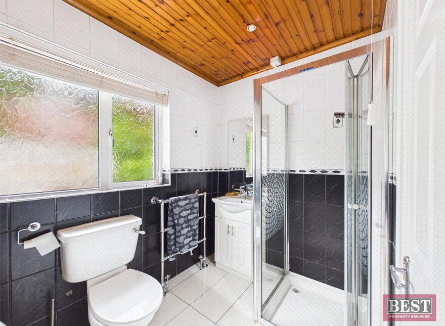 32 Oaklands, Newry, BT34 2SS