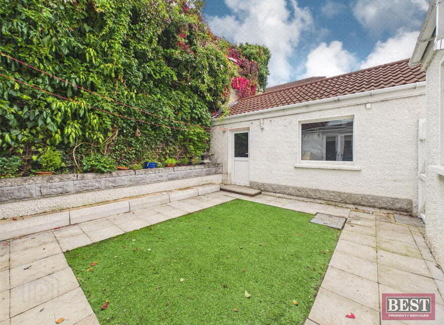 32 Oaklands, Newry, BT34 2SS